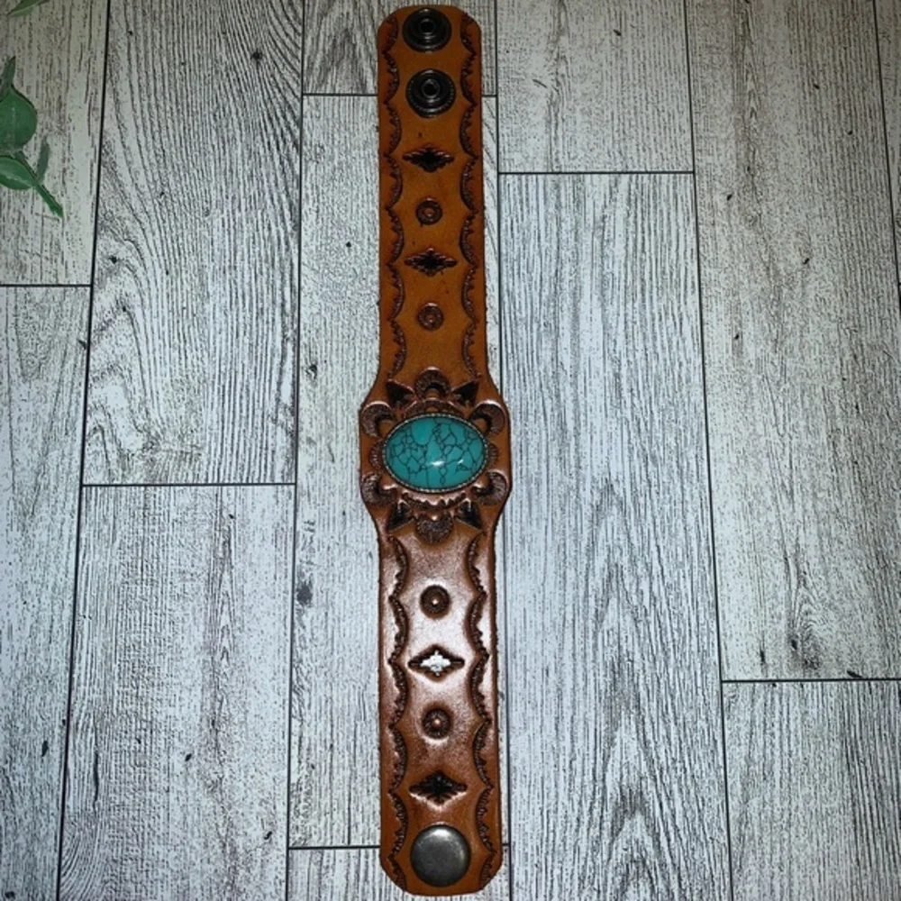 Emery Rose NWOT Brown PU Leather Brown Turquoise Stone Wrap Bracelet - Picture 7 of 11